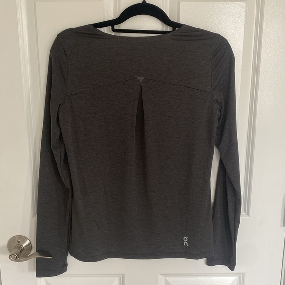 On Running Dark Gray Performance Long Sleeve T-Shirt Size Small - Picture 6 of 10